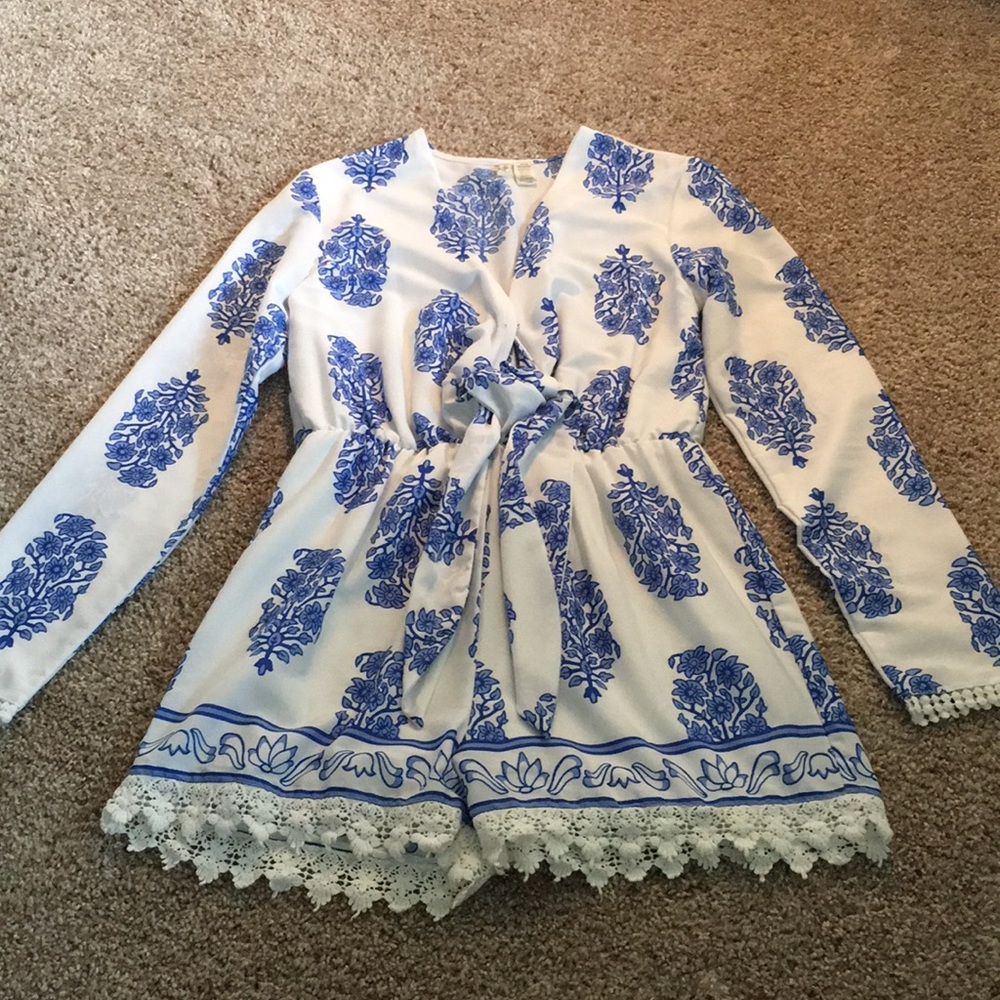🔴 Blue and white Romper